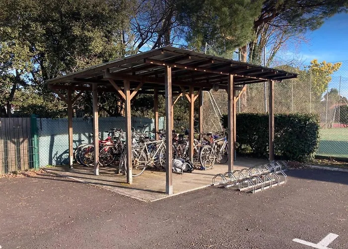 Joli Grand-Village-Plage